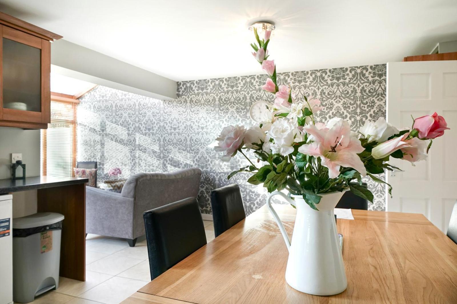 3 Bed House, Quiet Location Close To Bangor Exterior photo